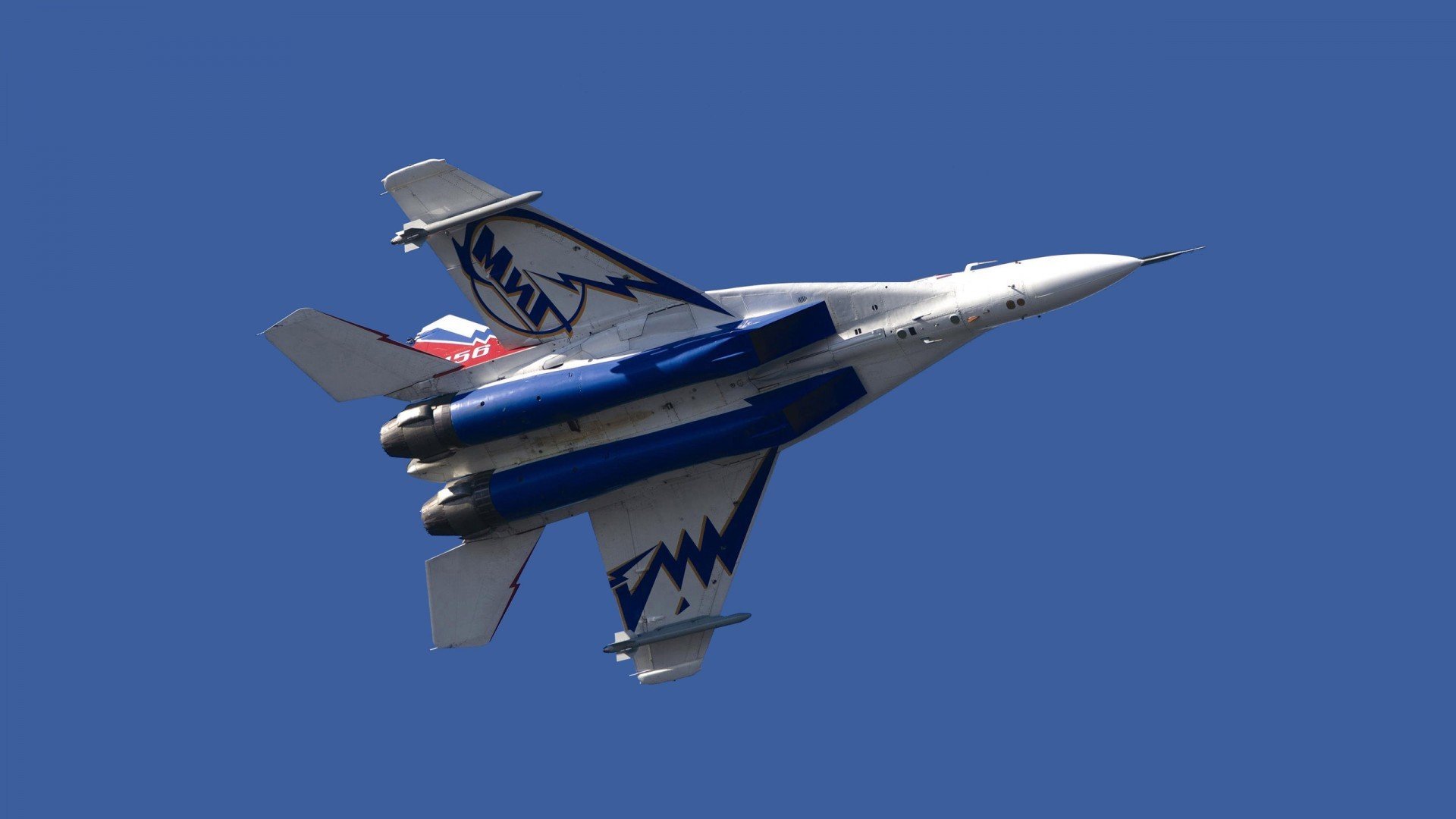 马赛持续强势,直追榜首,马赛首发