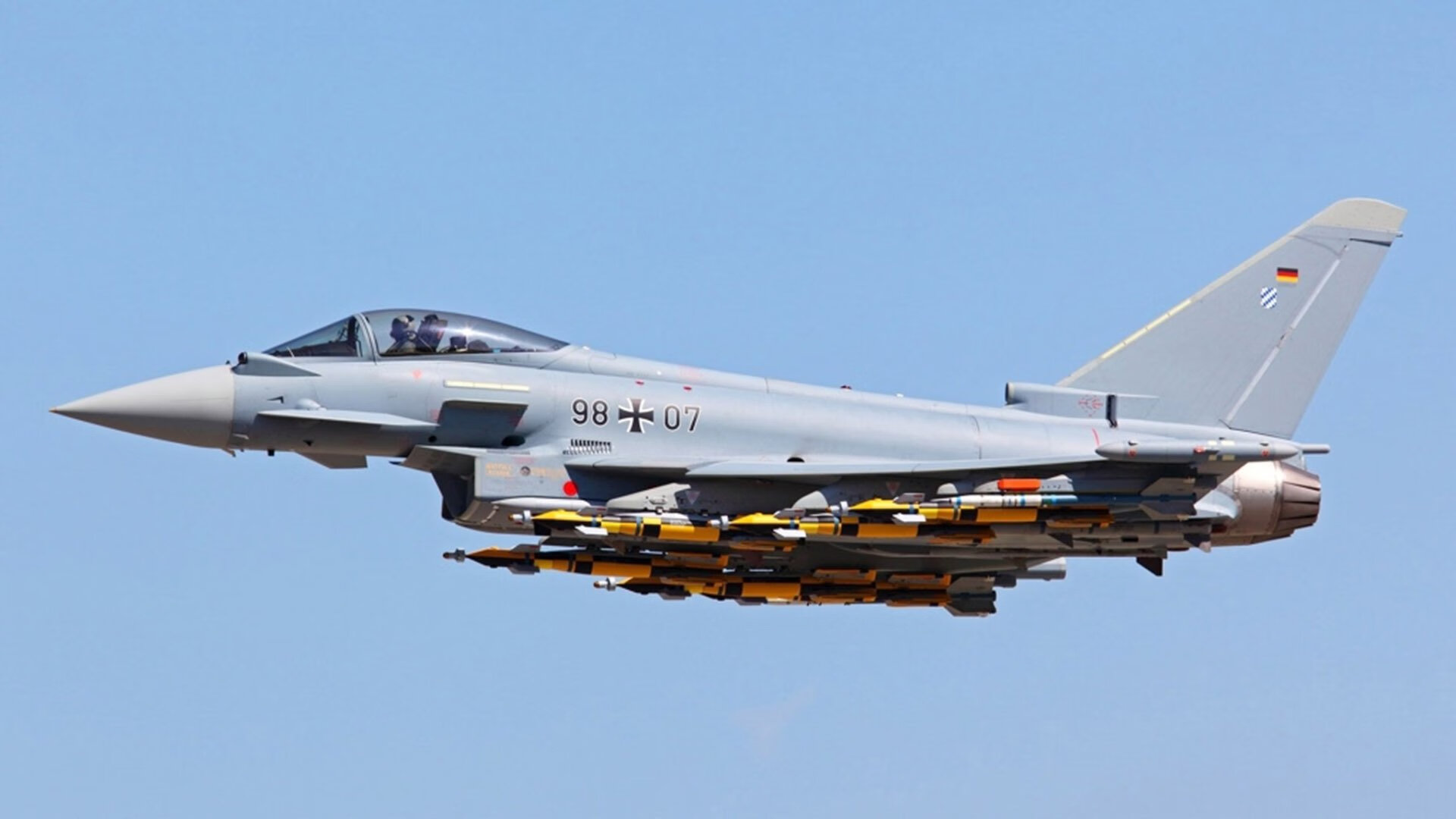 马赛持续强势,直追榜首,马赛首发