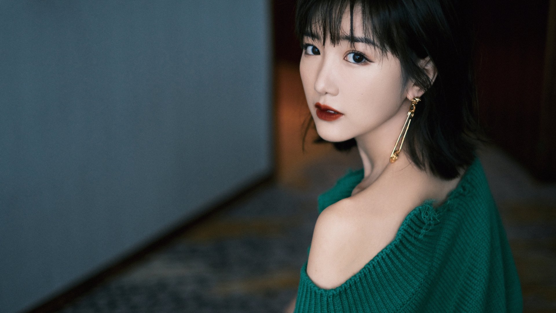 五大联赛球队防守提升与轮换策略灵活关系，五大联赛轮数